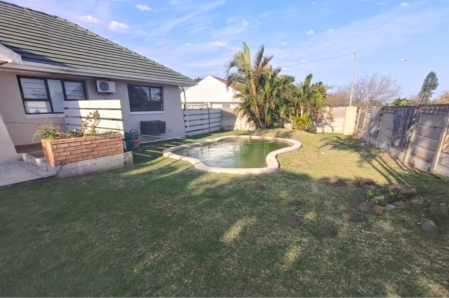 To Let 3 Bedroom Property for Rent in Beacon Bay Eastern Cape
